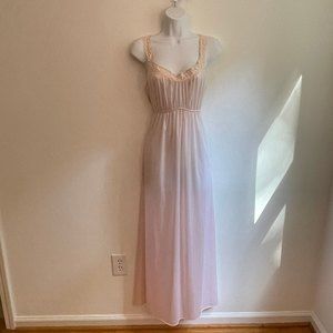 Vintage VANITY FAIR pink long nightgown lace trim tie waist SMALL ethereal USA m